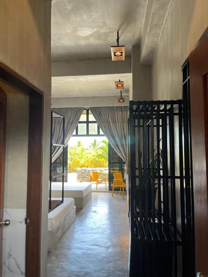 Vistapaloma Beach Resort Odiong Exterior photo